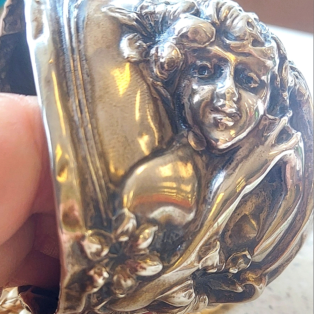 Art Nuovo Silver Cuff Bracelet with Face Motif - Picture 5 of 10